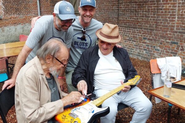 fdb7b6f7-2791-40cf-89c2-ef8950fae7b4